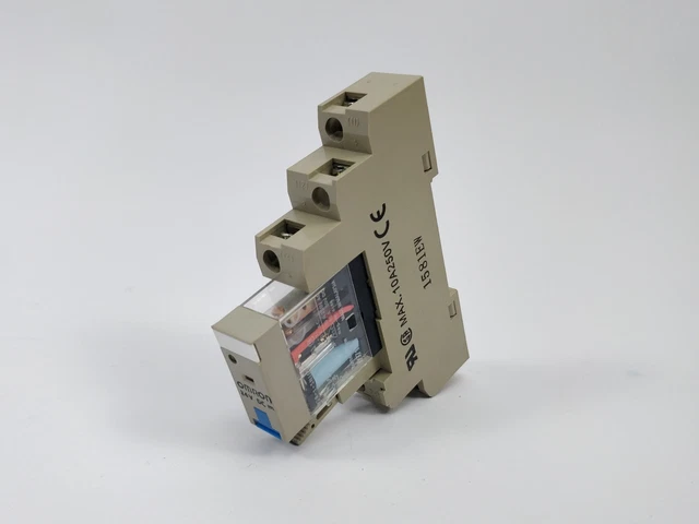 OMRON G2R-1-SNI (S) Relay with P2RF-05-E £27.13 - PicClick UK