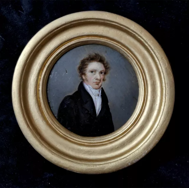 PORTRAIT MINIATURE d'un homme, Début XIXeme siècle, Huile sur bois