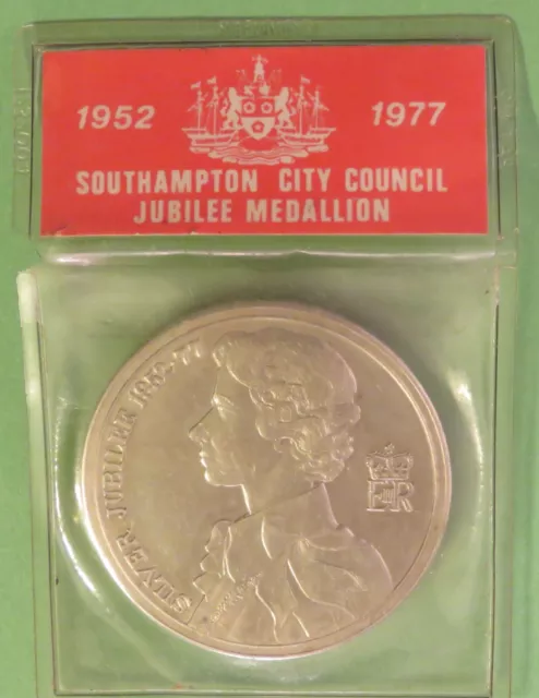 Southampton City Council Queen Elizabeth II Silver Jubilee Medallion 1952 - 1977