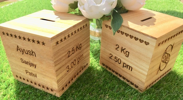 Boîte à monnaie personnalisée en bois - naissance baptême baptême cadeau d'anniversaire