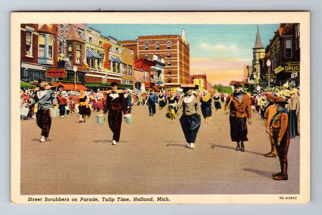 Holland , MI-Michigan, Street Scrubbers Parade Tulip Time, Vintage Postcard