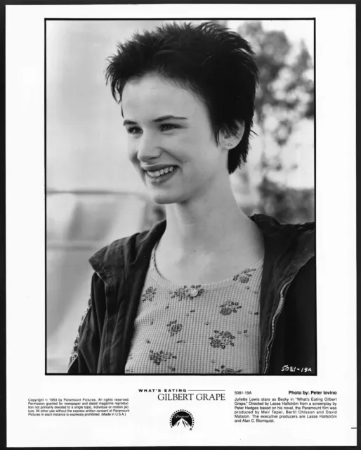 WHAT'S EATING GILBERT Grape 1993 Mary Steenburgen as Betty Carver Promo
