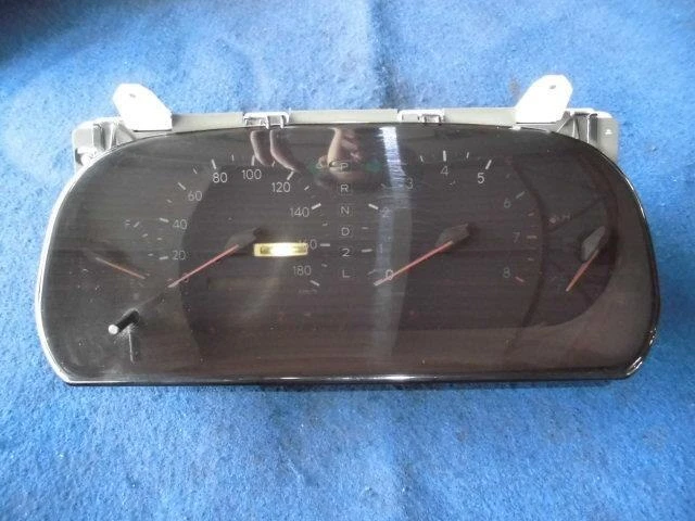 TOYOTA Windom 1997 E-MCV21 Tachimetro 8380033150 [Usato] [PASKU121813]