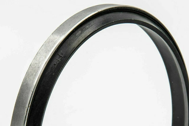 Wiper / wiper type AS / GA / AM43 material NBR / metal