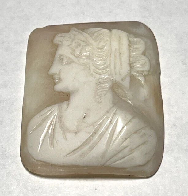 Antique Hand Carved Roman Lady Shell Cameo Cameo Only No Mounting  C1