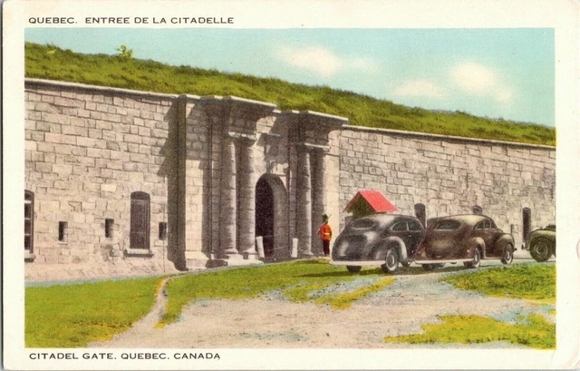 Quebec Entree De La Citadelle Gate Quebec Canada Postcard Old Car DB Antique Vtg