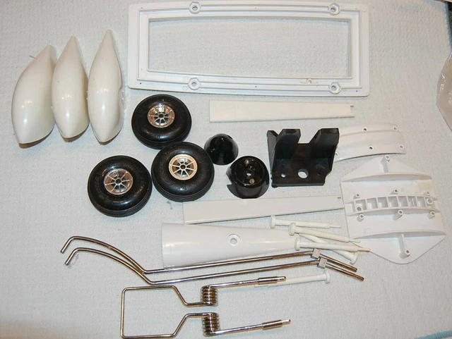 Rc Plane Vintage Carrera Cessna Or Piper Cub Landiing Gear Cowls Tires Brand New