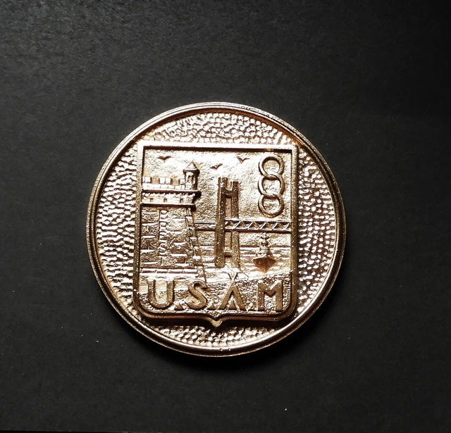 Médaille presse-papier - Médailles - Métallerie - Traditions - Produits