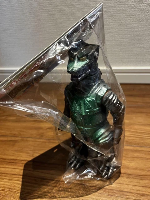 Bullmark monster MechaGodzilla appears in Hawaii color Toei Godzilla M1 783911