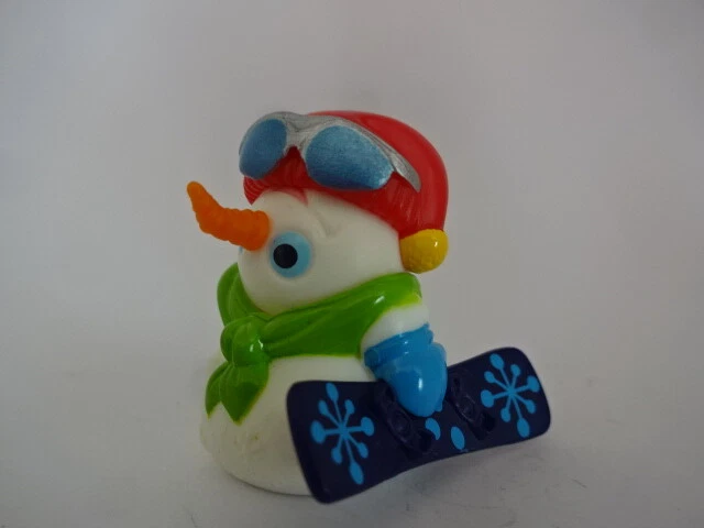 Statuetta natalizia ""Uomo di neve con sowboard blu"" variante 1