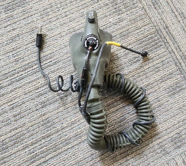 SCOTT OXYGEN MASK MBU-5/P Oxygen mask . Hose, Comm, USGI, USAF SCOTT OXYGEN MASK MBU-5/P Oxygen mask . Hose, Comm, USGI, USAF