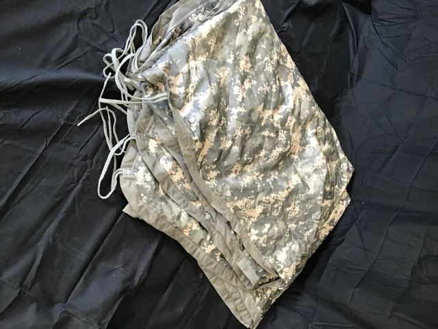 USGI ACU digital wet weather poncho very good condition USGI ACU digital wet weather poncho very good condition