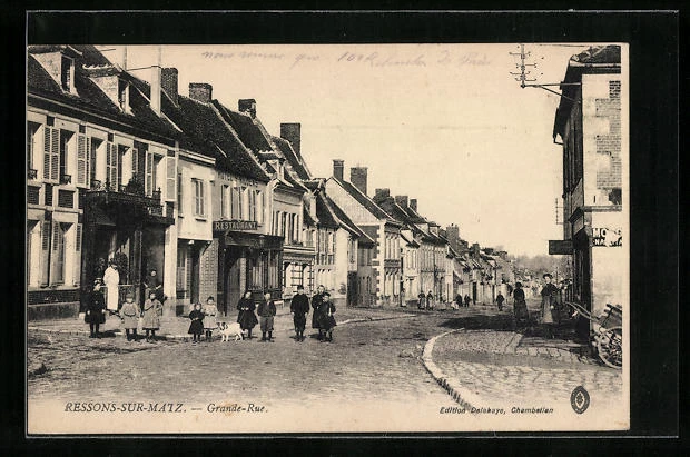 CPA Ressons-sur-Matz, Grande-Rue, vue de la rue