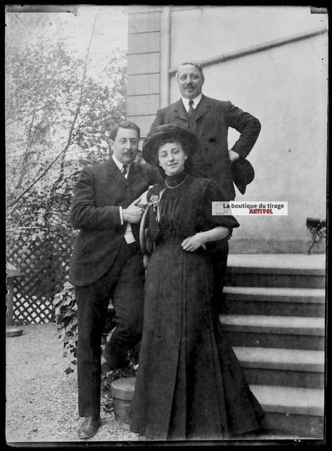 Plaque verre photo ancienne négatif noir et blanc 13x18 cm famille France maison