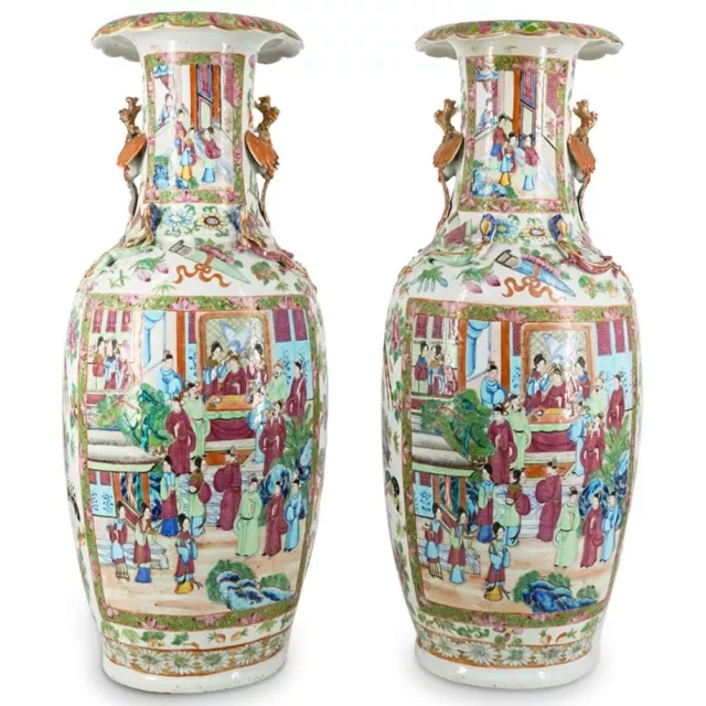 A large pair of Chinese rose medallion vases, Daoguang period, 19th century