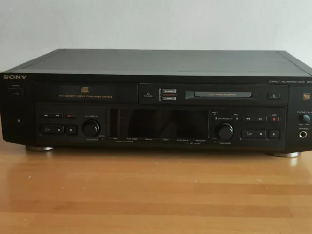 Sony MXD-D3 CD und Minidisc Deck . Voll Funktionstüchtig In sehr gutem Zustand.