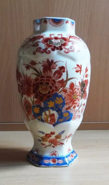 ** Ancien Vase En Faience De Delft  (Vers 1960)