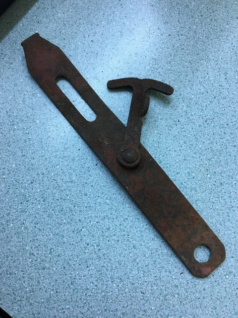 Vintage Industrial Antique Iron Barn Door Safety Hasp Gate Latch Farm Unusual