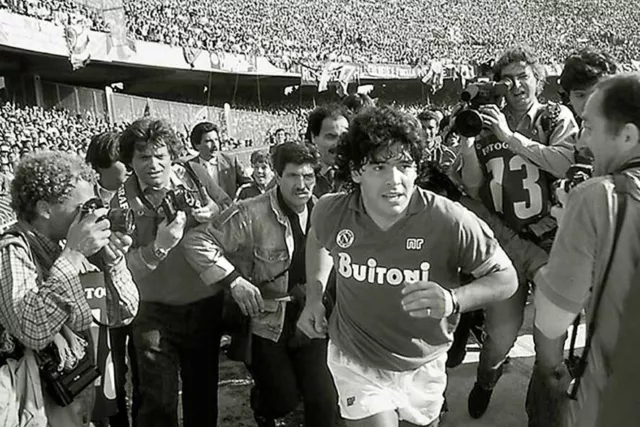 Poster Manifesto Locandina Pubblicitaria Stampa Vintage  Sport Calcio Maradona