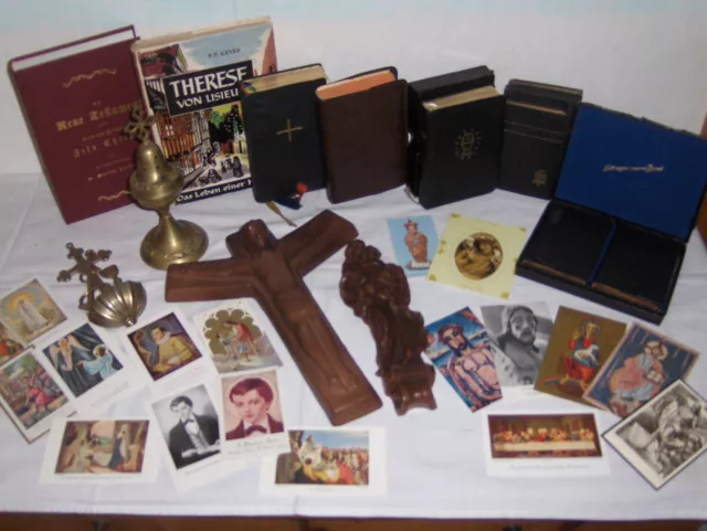 30 x Religiöser Konvolut Gebetsbücher Kreuz Jesu, Andachtsbilder,Weihwasserbe.