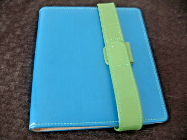 Nuevo caballete de álbum Creative Memories Teal PicFolio 7x6 minutos.