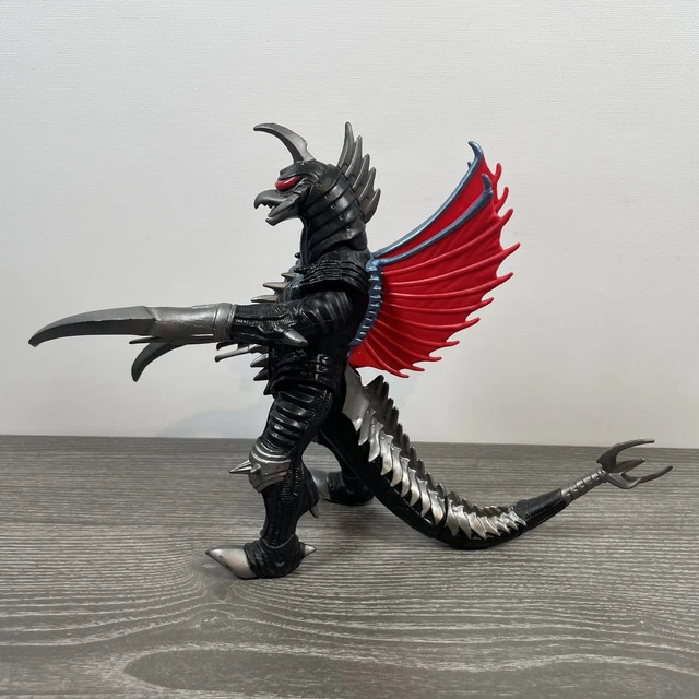 Bandai Godzilla Deluxe DieCast Action Figure – Final Wars Gigan GD-76, Import Giapponese - 3