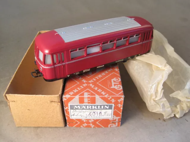 Märklin 4018 dunkelrot Beiwagen  Schienenbus   mit der OVP   nicht gefahren