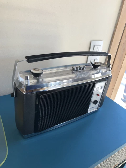 Radio Transistor Vintage Bluetooth année 1968 Marque: Oceanic (France)