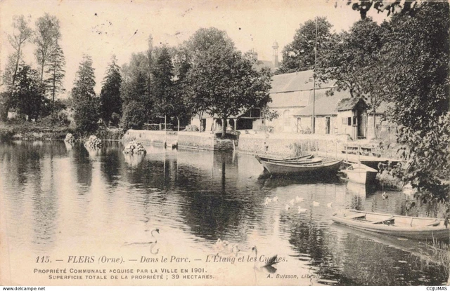 61 - FLERS - S13825 - Dans le Parc - L'Etang et les Cygnes - Propri�t� Communale