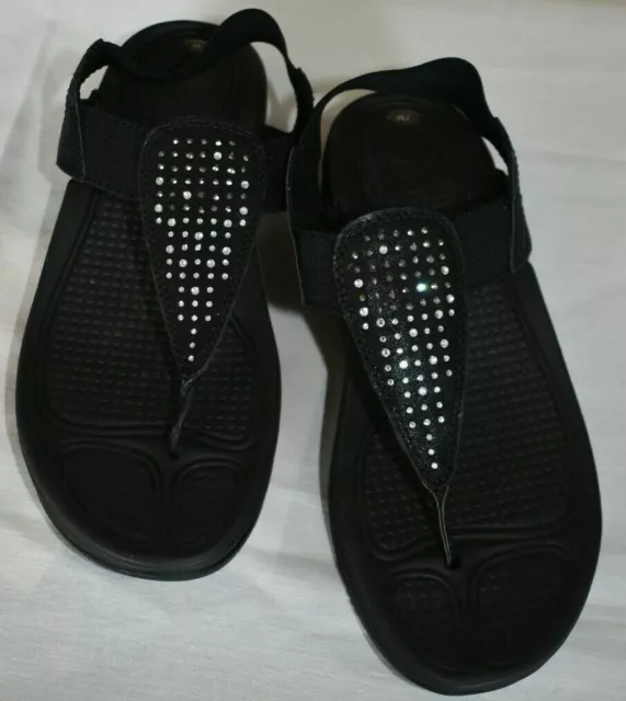 Easy Spirit 7M Black Sandal With Bedazzling On Top   New With No Box