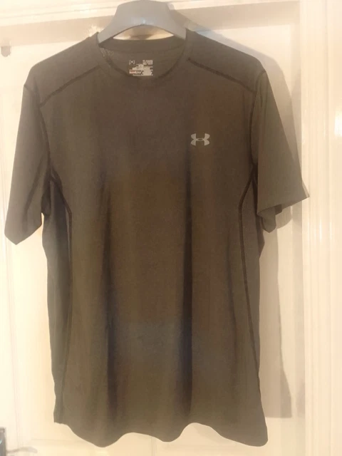 Maglietta Under Armour Heatgear da uomo grigia S/S. Taglia XL. Molto pulito e ordinato
