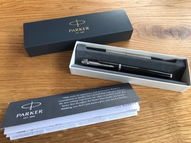 Parker Kugelschreiber · IM-Tintenroller S0856350 (schwarz mit Chromeinfassung)
