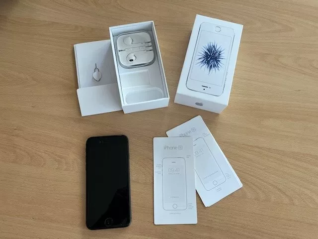 Apple iPhone 8 A1905 - 64GB - Space Grau (Ohne Simlock)