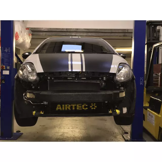 Airtec Ladeluftkühler Upgrade für Fiat Punto Abarth 1993-2018