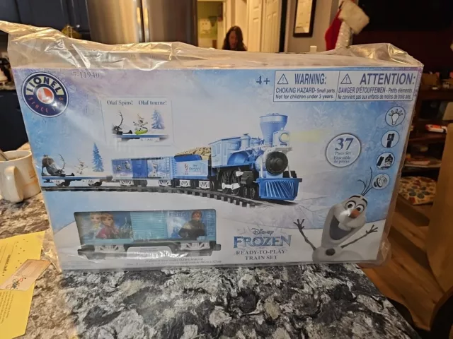 Lionel Disney’s Frozen train ready to play set
