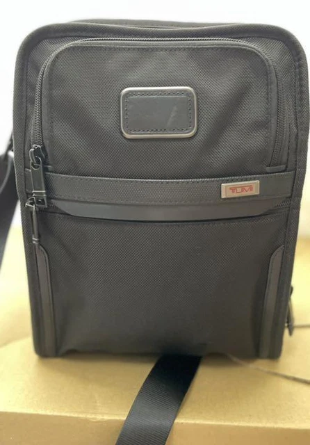 Tumi Alpha 3 Organizer Travel Tote Carry-on Bag 11.81�~8.66�~4.52 in. Black Used
