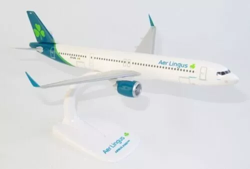 Aer Lingus Airbus A321neo 1/200 scale airplane desk model PPC NEW