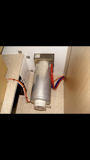 CARAVAN CARVER CASCADE 2GE Or Rapide water heater reconditioned warranty  £265.00 - PicClick UK