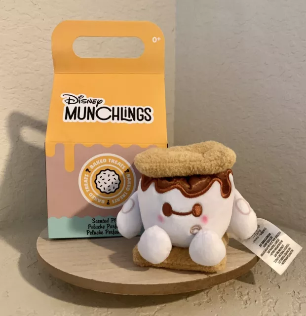 Disney Parks Limited Munchling Mystery Scented Plush Baymax Baked Treats 2022