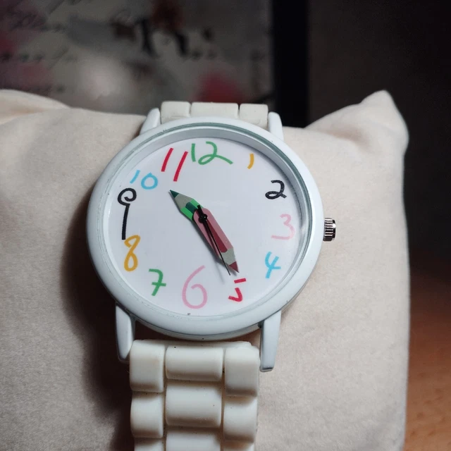 Montre Femme Dark Dudes à Motif Bad Bunny & Rayures - Cadran Blanc/Marron - Occasion Fonctionnelle