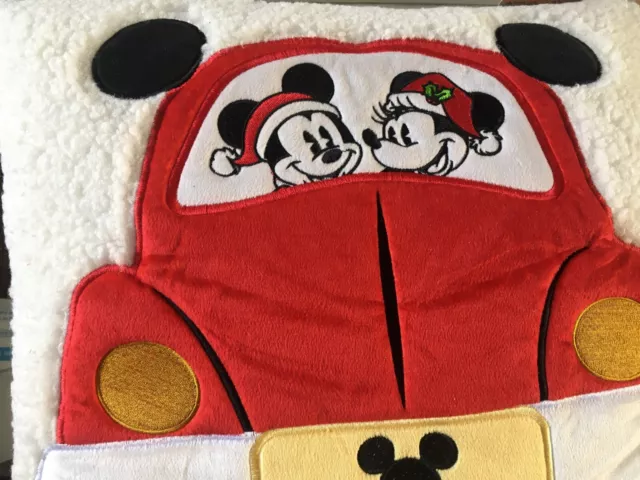 Beau Coussin Mickey Minnie Epais Et Tres Doux  - Disney - Neuf