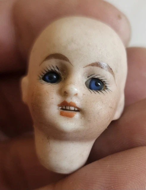 Yeux Poupée Ancienne Bleu 18mm Blue Mouth Blown Eyes Antique Yeux Poupée Ancienne Bleu 18mm Blue Mouth Blown Eyes Antique
