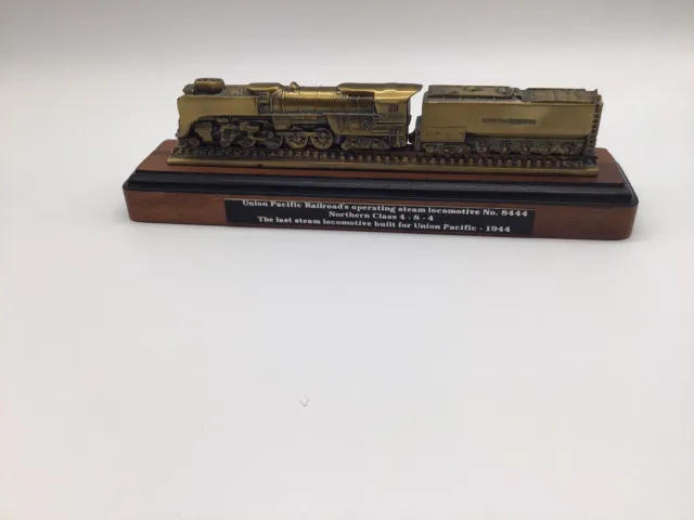 Brass Union Pacific Railroad Operating Steam Locomotive No 8444 Heavy Model