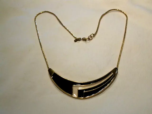 Vintage Monet Ton Doré, Noir & Blanc Émail Collier