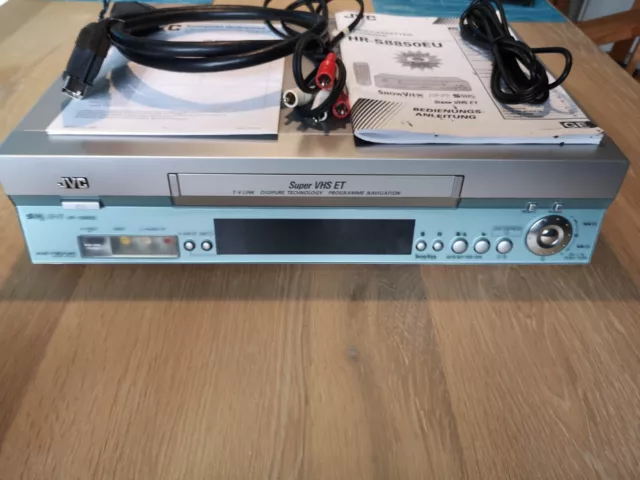 Videorecorder JVC HR-S8850 EU Super VHS ET + Handbuch Deutsch + diverse Kabel