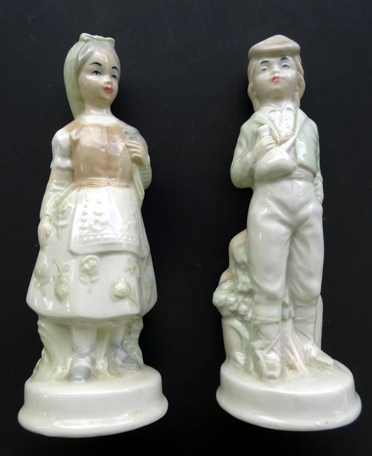 Couple figurine, en  porcelaine SANGO, made in Spain (Espagne), hauteur 16 cm