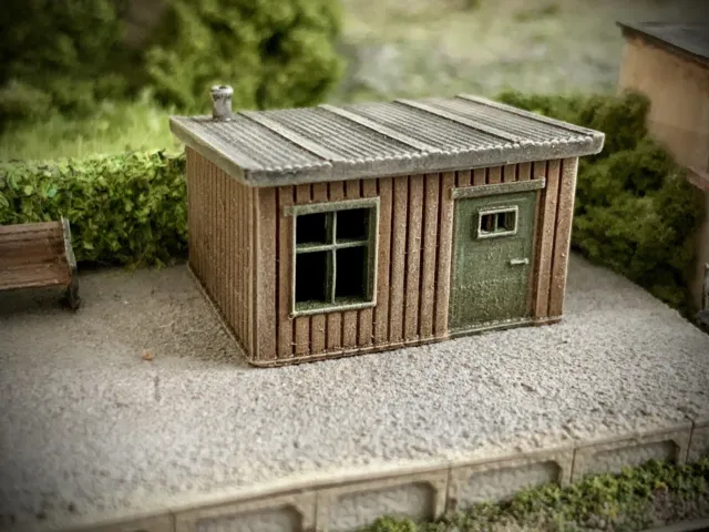 N Gauge  Model Railway Building Resin Trackside Shed/Hut