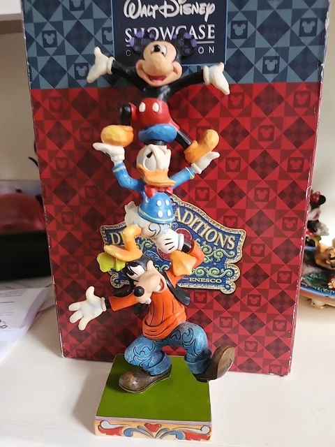 DISNEY TRADITIONS 