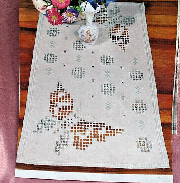 Anleitung Hardanger-Stickerei "Decke mit Schmetterling" #0408