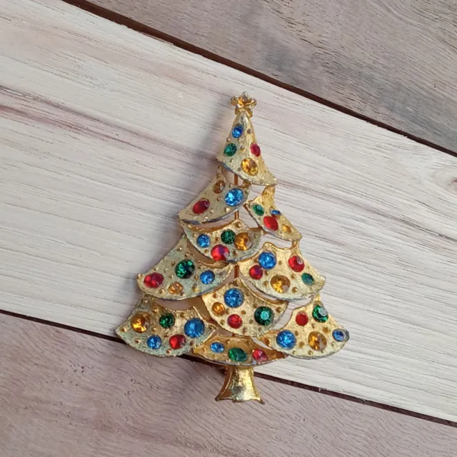 Christmas Tree JJ Brooch Vintage Bling Jewelry Gold Tone Rhinestone Signed Color